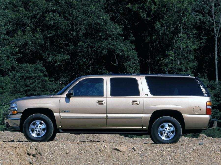  Chevrolet Suburban 1500 2001 года  (фото 11 из 13)